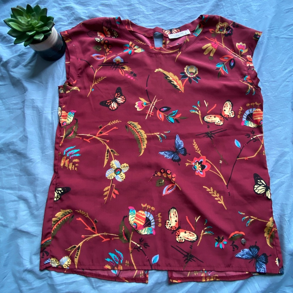 Abercrombie & Fitch Red Floral Print Blouse Small